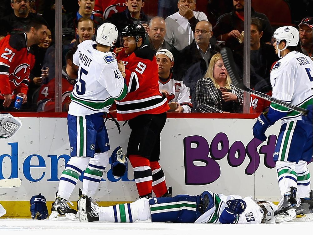 Devils 3 Canucks 2: Game loses meaning 